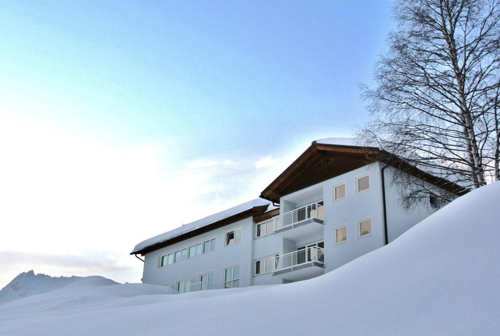 Chalet Schneekristall レッヒ エクステリア 写真